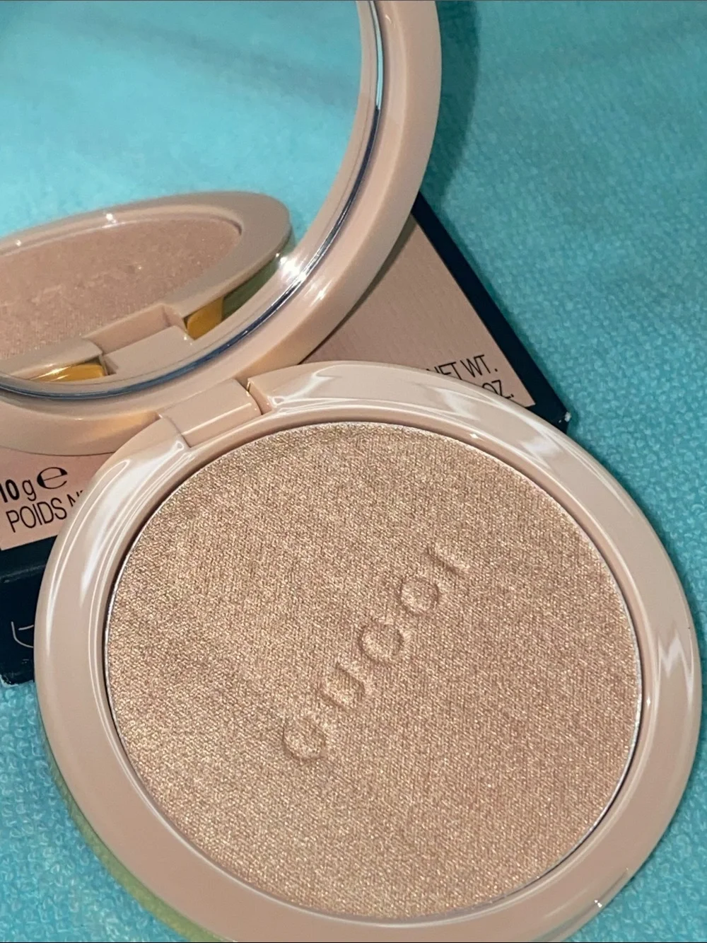 Gucci super Gold Radiant Starburst Glow Highlighter Compact limited edition New